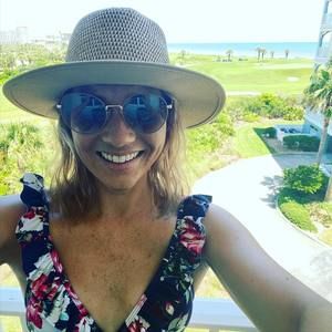 Meet your Posher, Stacy